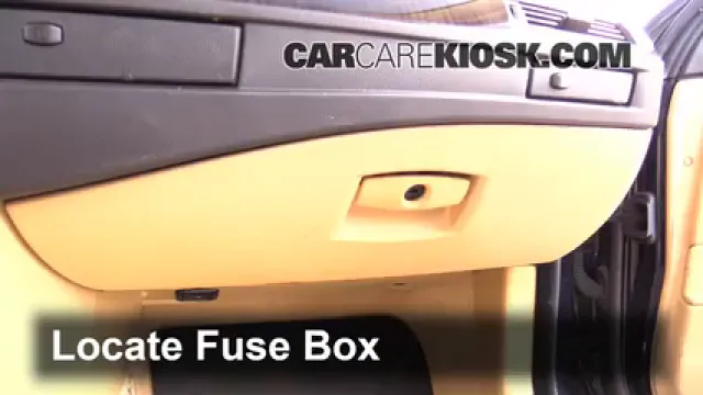 2007 BMW 525i 3.0L 6 Cyl. Fuse (Interior) Check